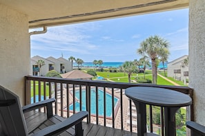 Townhome, Multiple Beds (Blue Surf 16B) | Property grounds