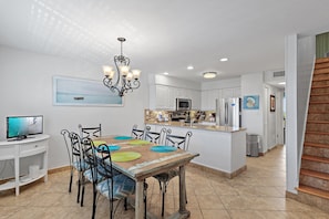House, Multiple Beds (Blue Surf 16B) | Dining - Blue Surf 16B (Miramar Beach)