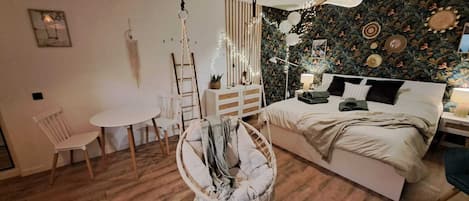 1 bedroom, WiFi, bed sheets