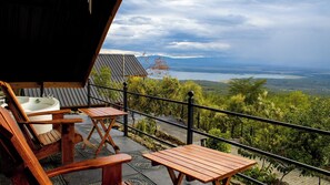 Superior szoba kétszemélyes ággyal, kilátással a tóra | Kilátás az erkélyről