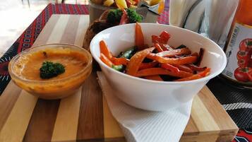 Free daily continental breakfast