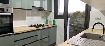 Bright apartment with sea view