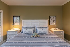 5 bedrooms, iron/ironing board, free WiFi, bed sheets
