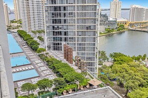 Exterior - 21st Floor - 2BED/1BATH - Bay View - Spa Access (Miami)