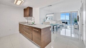 Interior - 21st Floor - 2BED/1BATH - Bay View - Spa Access (Miami)