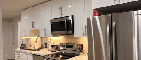 Microwave, stovetop, dishwasher