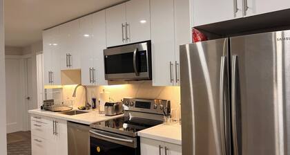 Modern 2 Bedroom 1 Parking Basement Unit