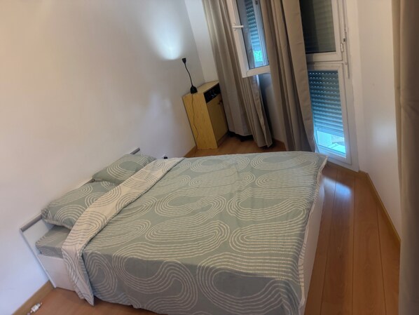 1 bedroom, iron/ironing board, WiFi, bed sheets