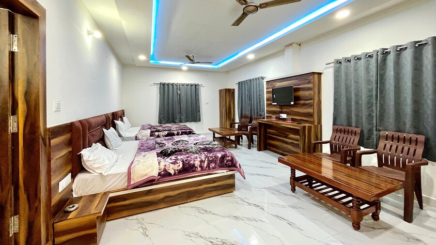 manya palace