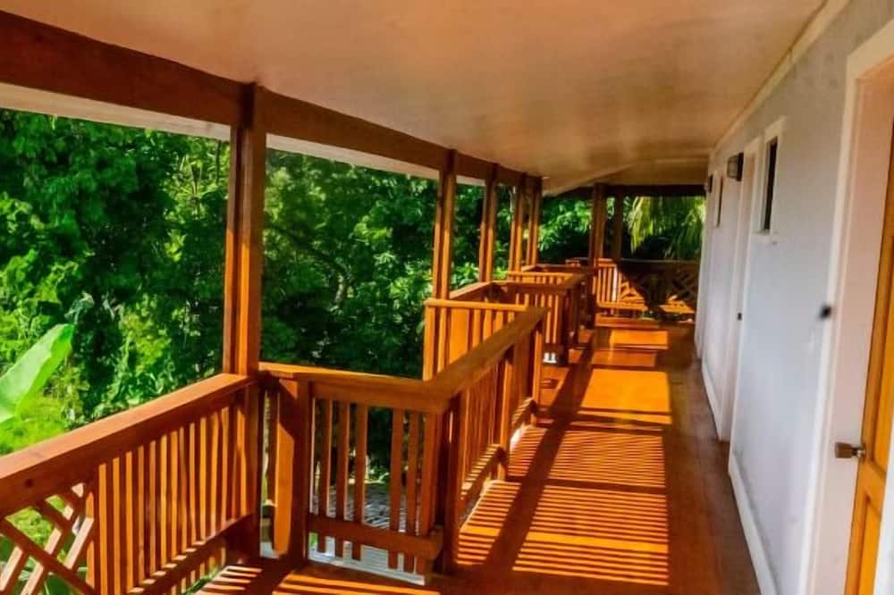 Roatan Airport Boutique Resort
