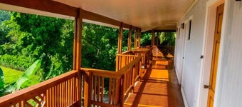 Roatan Airport Boutique Resort