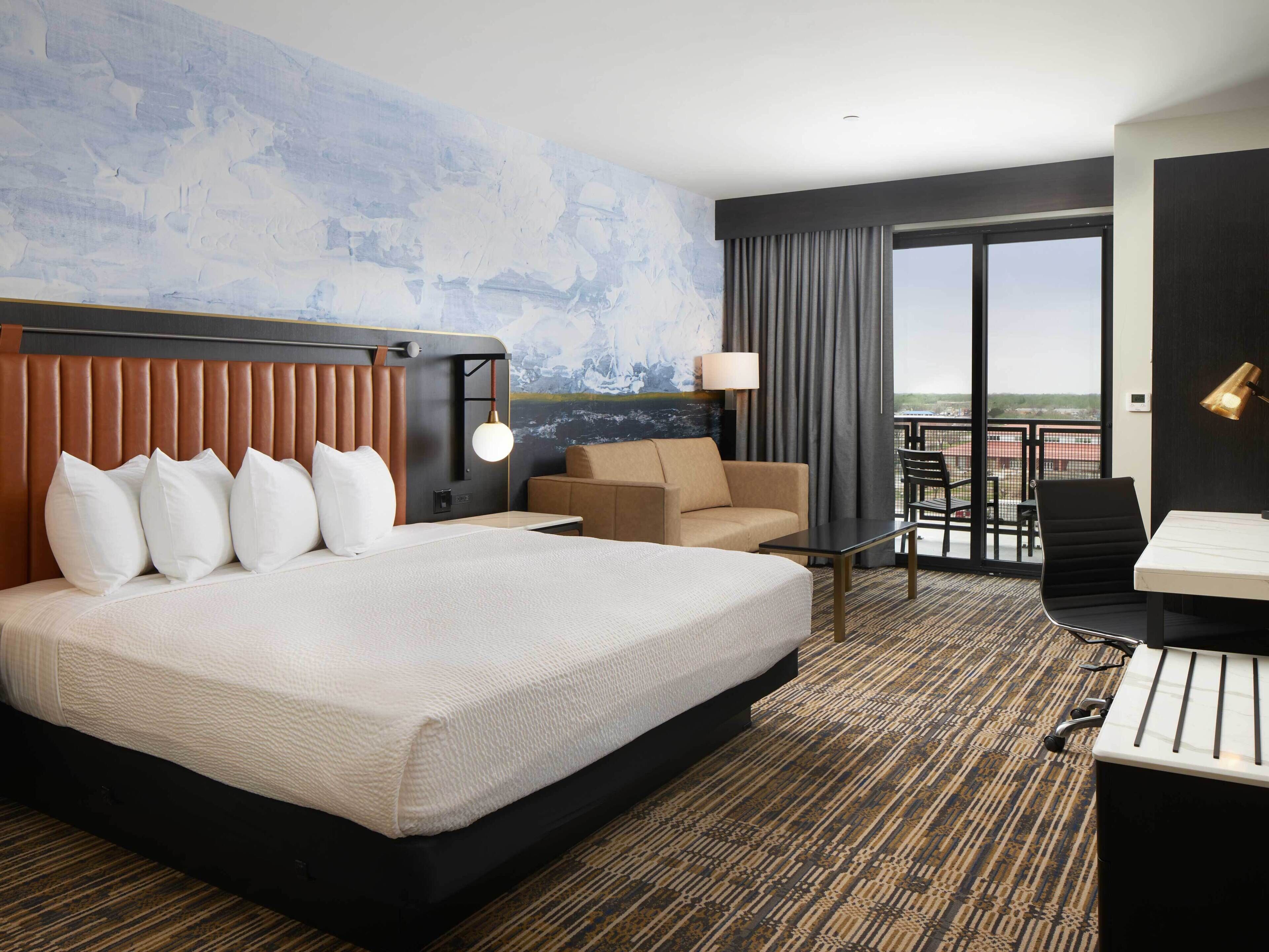 Grand Room (Grandview King) | Peralatan tempat tidur premium, tilam berlapik, peti besi dalam bilik 