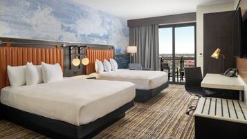 ห้องดีลักซ์, วิวเมือง | เครื่องนอนระดับพรีเมียม, เตียงพร้อมฟูกเสริมที่นอน, ตู้นิรภัยในห้องพัก