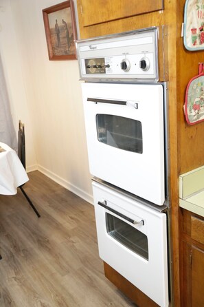 Interior - Charming 3-bedroom house in wonderful Jackson with AC, fitness room, WiFi (Jackson)