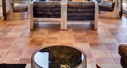 Luxury Sea View Villa Adjacent to Beach and Golf at Alcaidesa and Sotogrande.