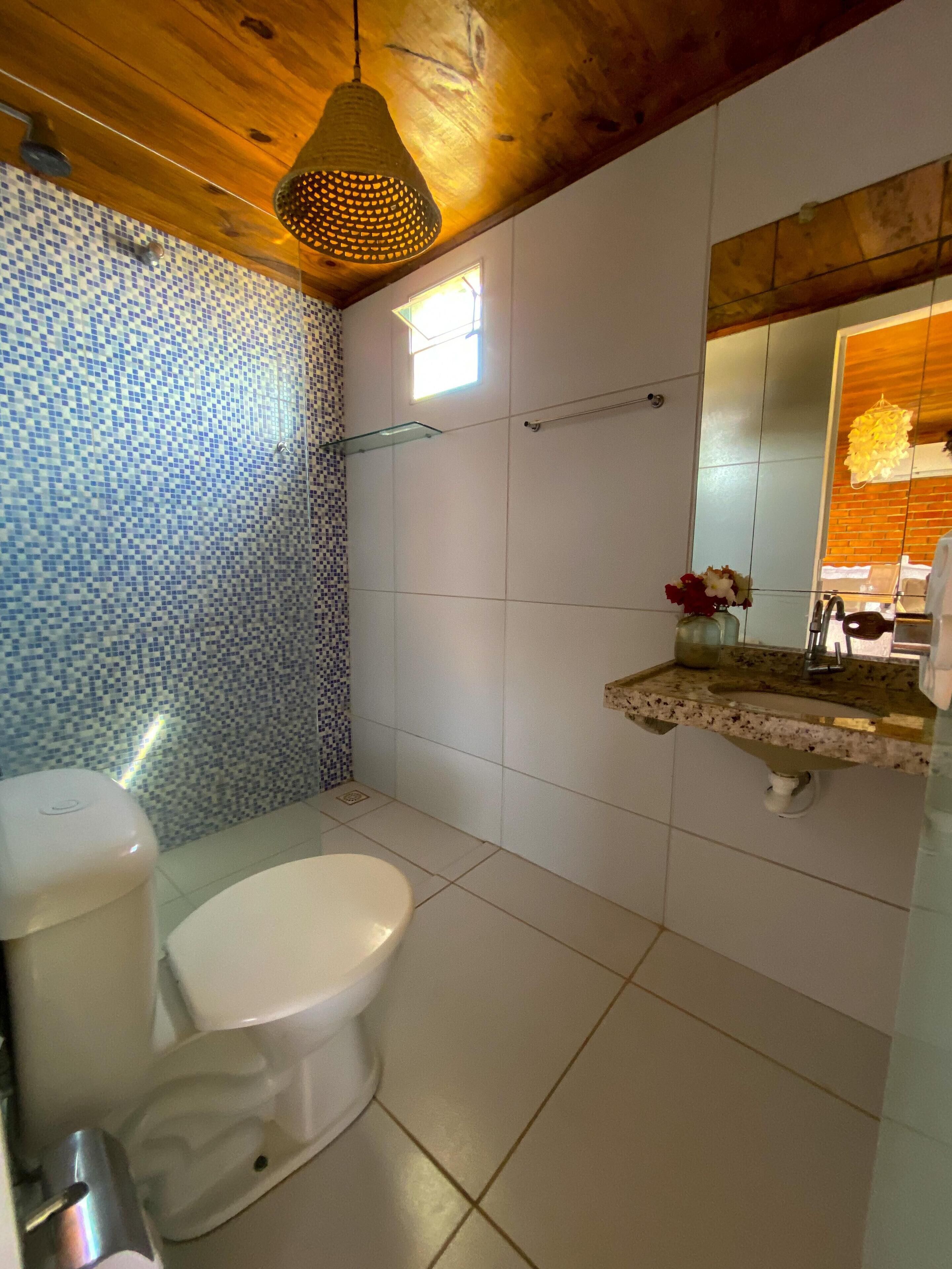 Superior tweepersoonskamer, balkon, uitzicht op zee | Badkamer