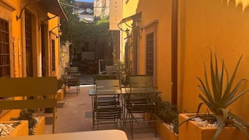 Mặt tiền nơi lưu trú