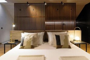 5 chambres, fer et planche à repasser, Wi-Fi, draps fournis