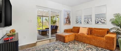 スマートテレビ、書斎 / ワークスペース