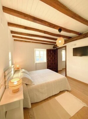 5 bedrooms