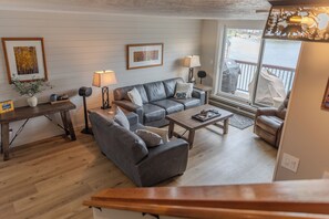 スマートテレビ、暖炉