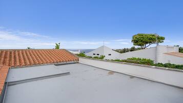 Villa, Accessible, Smoking | Internet