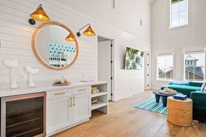 Interior - Coral Kingdom 413 COA (Port Aransas)
