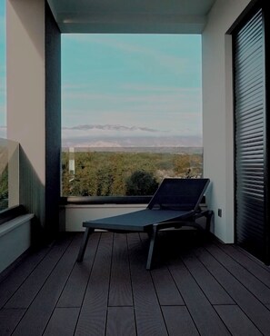 Property grounds - 4-bedroom villa in fabulous Novalja with WiFi, fitness room, AC (Novalja)