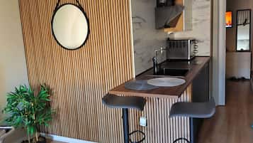 Microondas, horno y parrilla de estufa