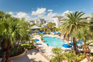 A heated pool - Marina Access | Golf. Outdoor Pool. Gym. (Stuart)