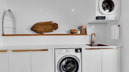 Bellvilla - Kingfisher 5 Bd Suite