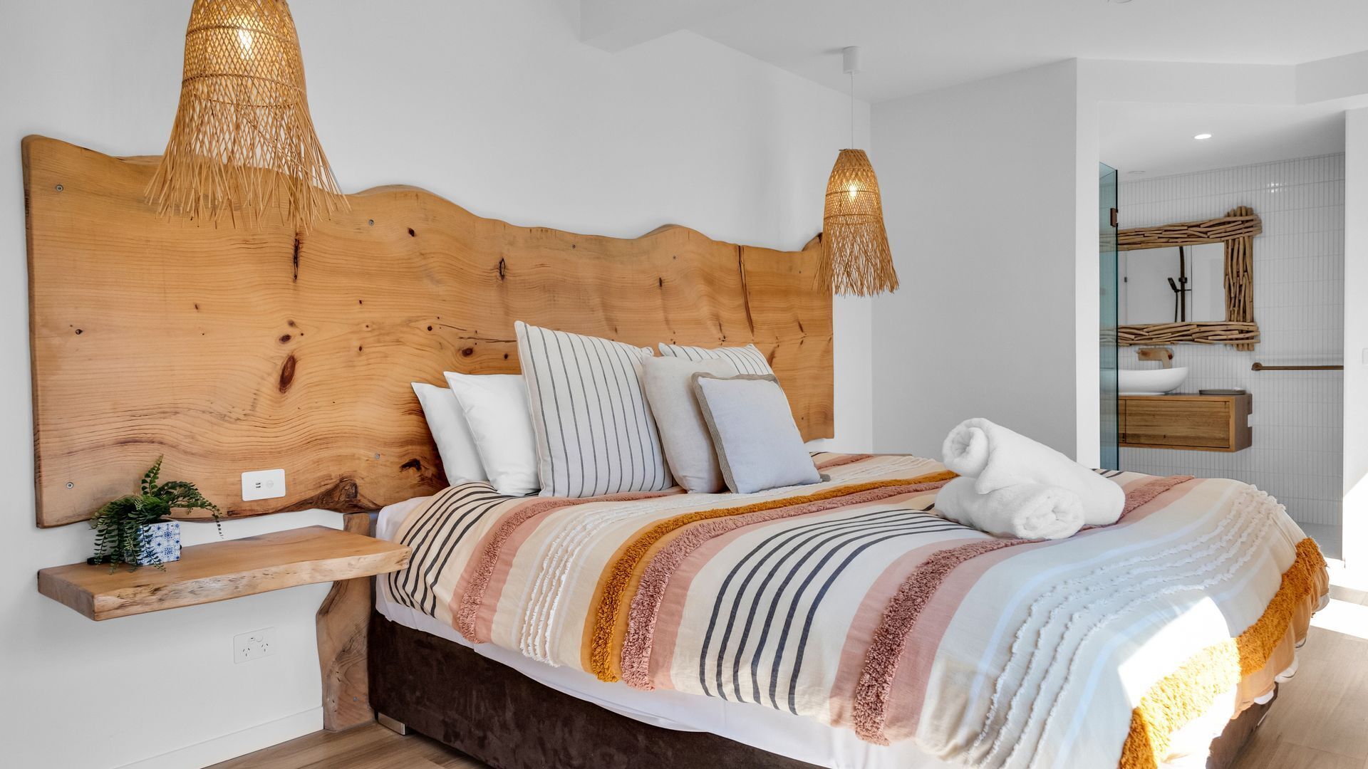 Wi-Fi gratuit, draps fournis