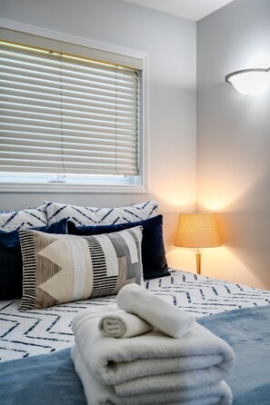 2 bedrooms, iron/ironing board, free WiFi, bed sheets