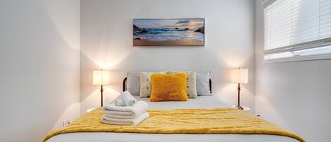 2 slaapkamers, een strijkplank/strijkijzer, gratis wifi, beddengoed