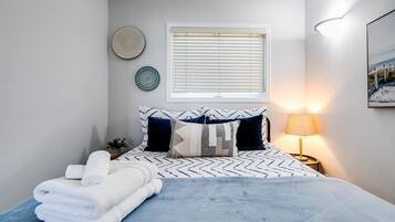 2 bedrooms, iron/ironing board, free WiFi, bed sheets