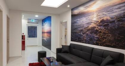 Hostel Free Bird - Bed in Seven Bed Mixed Dormitory Room 1 (D)