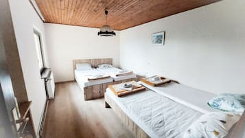 1 bedroom, internet, bed sheets