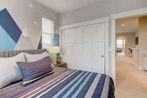 3 dormitorios, tabla de planchar con plancha, wifi y ropa de cama