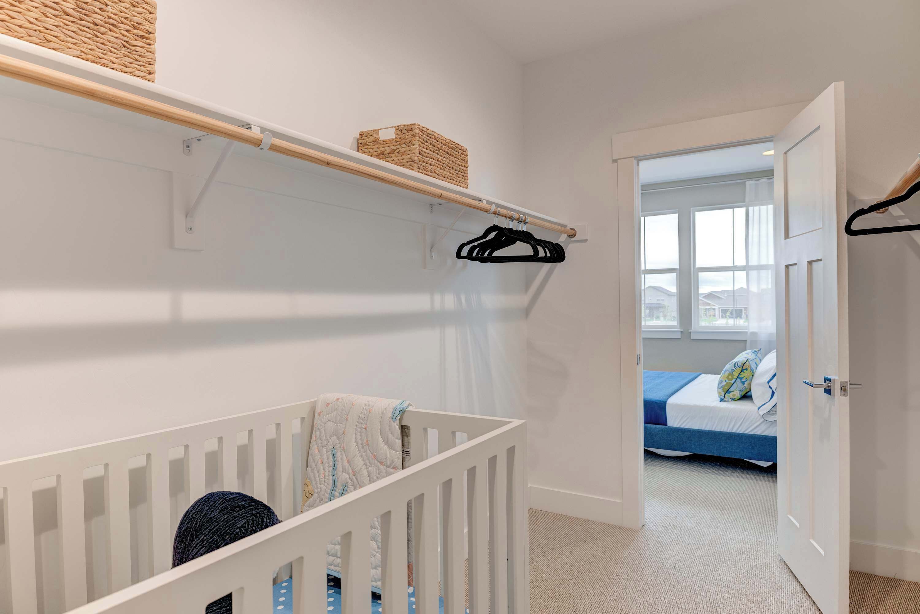 3 makuuhuonetta, silitysrauta/-lauta, Wi-Fi, vuodevaatteet