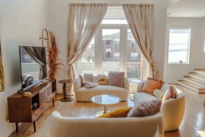 Télévision, espaces bureaux