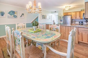 Casa geminada, várias camas (Blue Surf 17B) | Opções para refeição