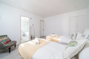 4 dormitorios, tabla de planchar con plancha, wifi y ropa de cama