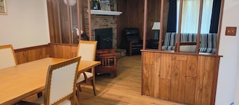 3-bedroom house in awesome Corinth with WiFi, AC. No cleaning fees