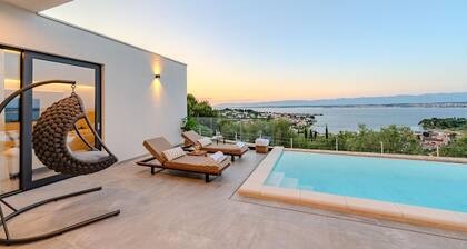Lovely home in Preko with sauna