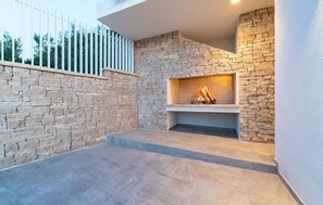 Terrace/patio - Lovely home in Preko with sauna (Preko)