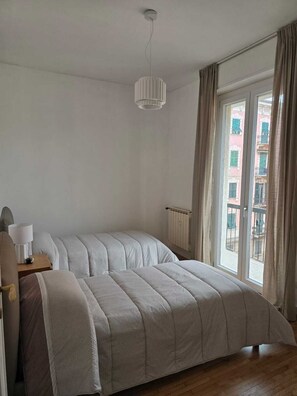 2 sovrum, strykjärn/strykbräda, wi-fi och sängkläder