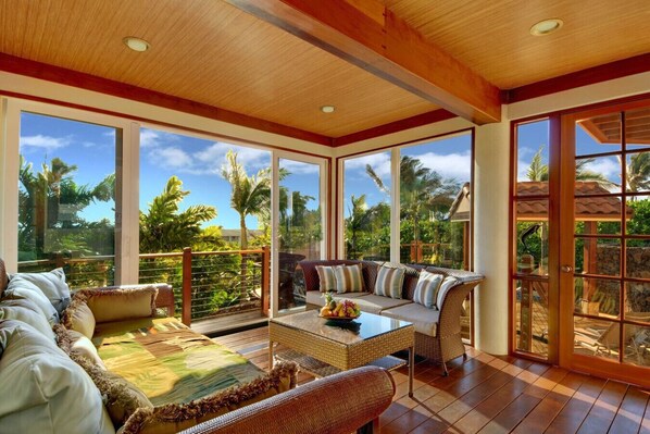 Smart TV, books, stereo