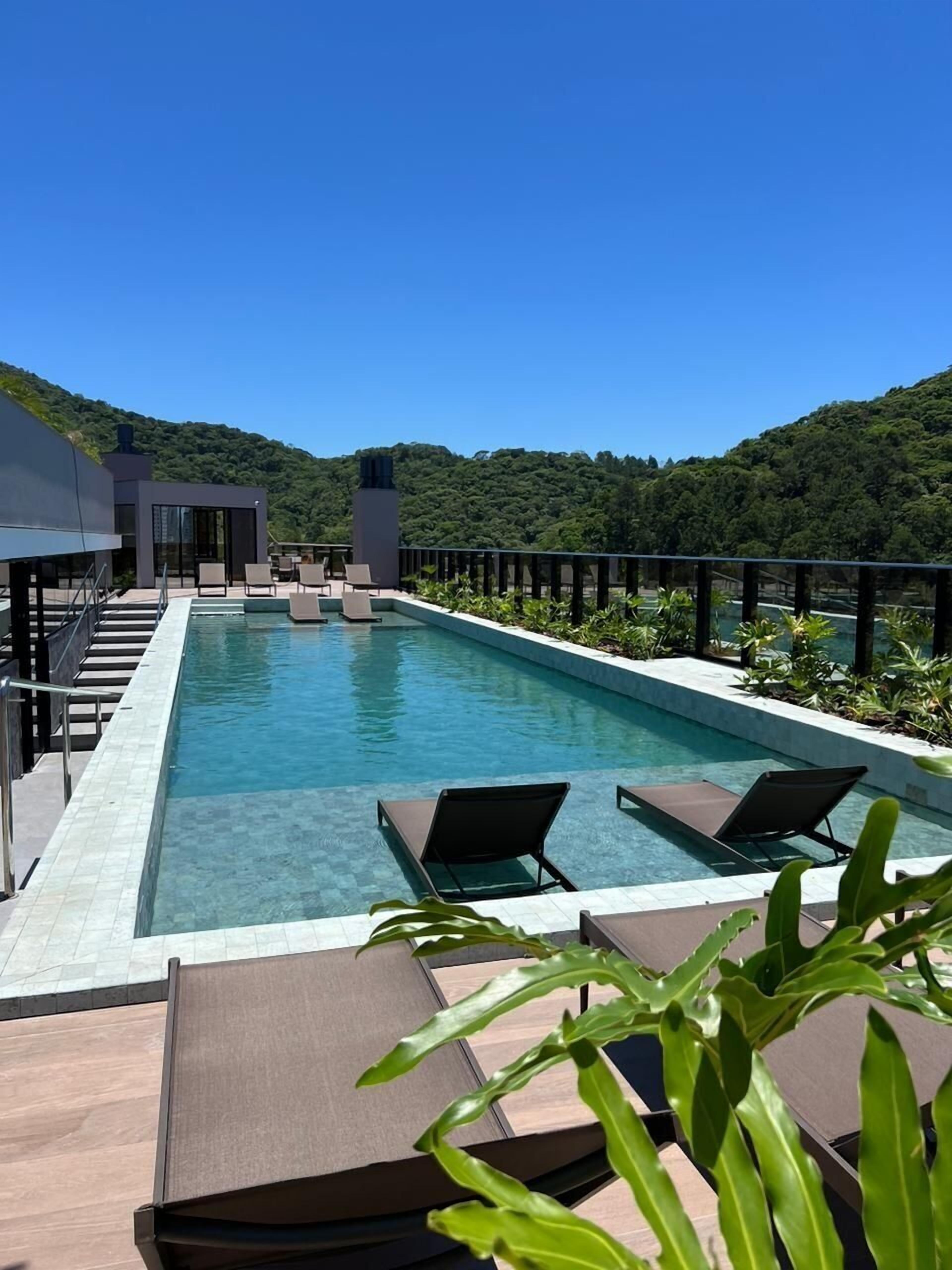 Deluxe Apartment | Pool | Outdoor pool