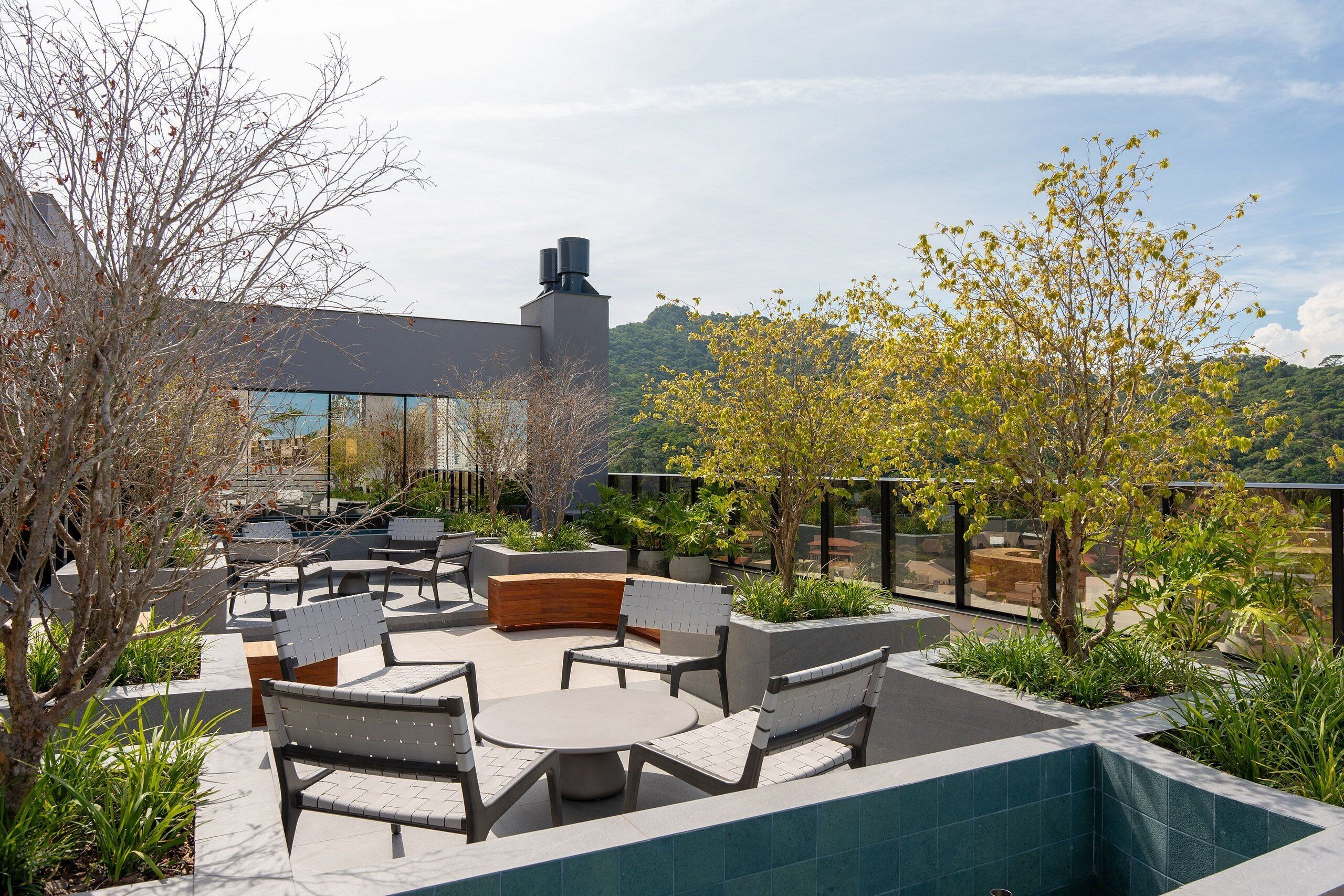 Grand Apartment | Outdoor dining