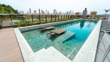 Piscina externa